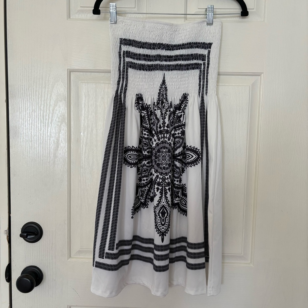 Black and White Boho dress with smocked tube top size M/L